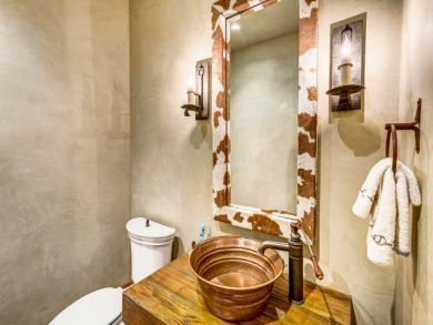 Posh Five Bedroom Luxury Ski Home Steps to Lift